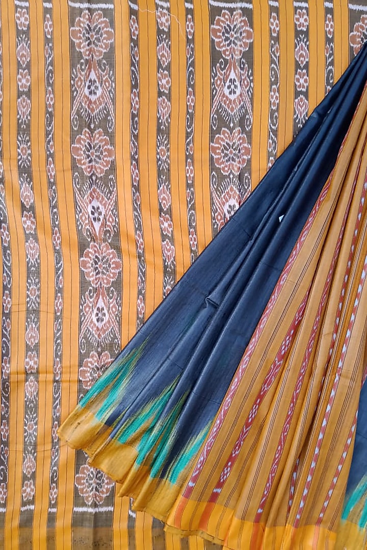 Deep Blue & Gold Handwoven Saree by Chatrubhuja Das (Junior)