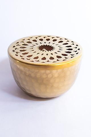 Gold Metal Candle With Jasmine Scented Wax by Chrysante By Gunjan Gupta