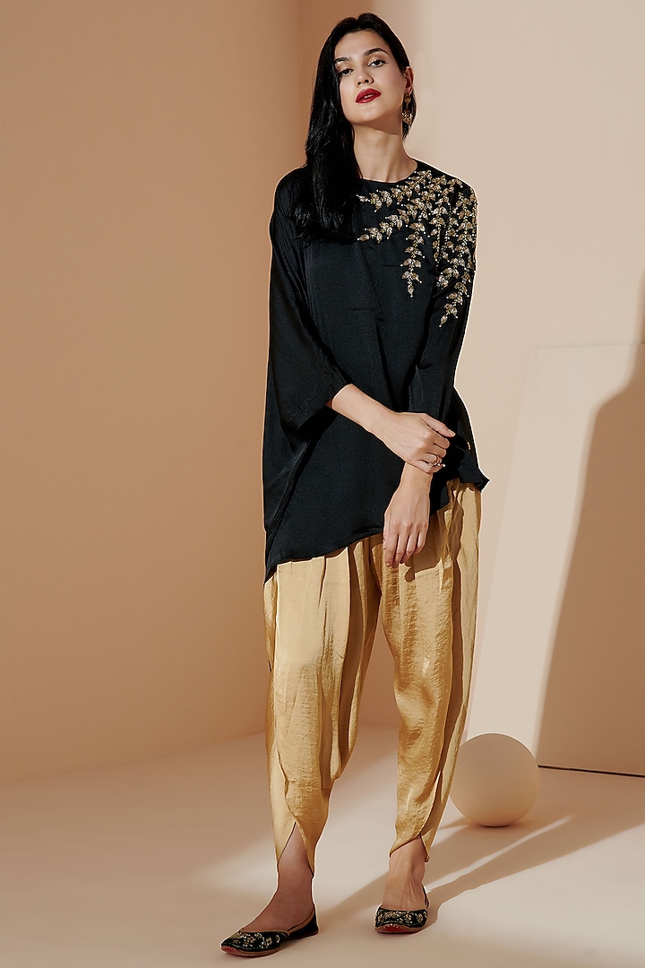 Black Embroidered Tunic by Chique Clothing