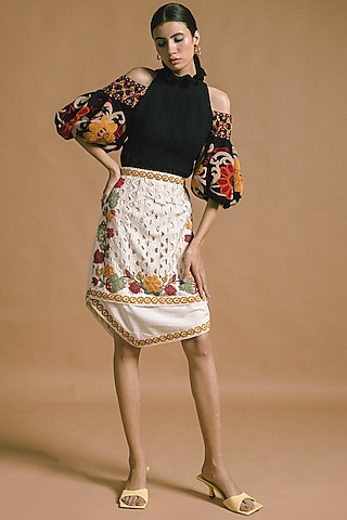 White Beads Embroidered Skirt by Chandrima