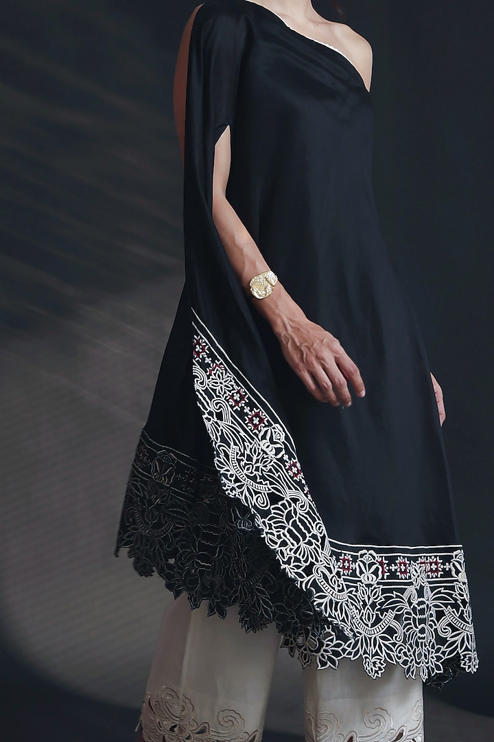 Black Embroidered Off Shoulder Kurta by Chandrima at Pernia's Pop Up Shop
