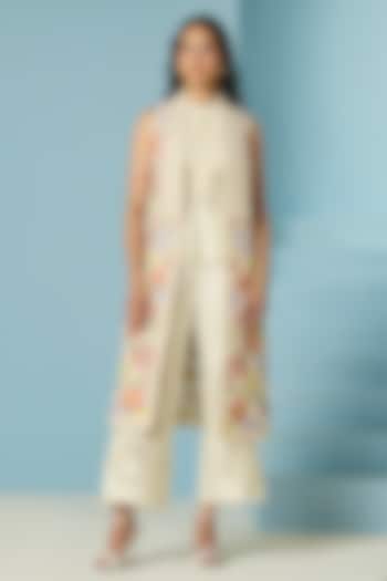 Ivory Chanderi Floral Applique Straight Pants by Chandrima at Pernia's Pop Up Shop