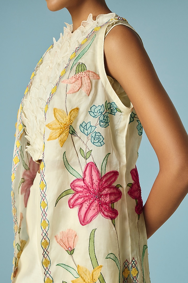 Ivory Chanderi 3D Organza Scalloped Crop Top by Chandrima at Pernia's Pop Up Shop