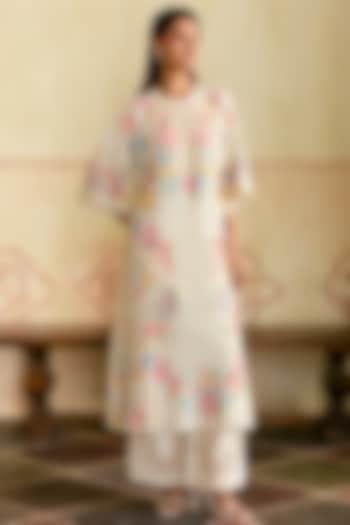 Ivory Chanderi Mosaic Thread Work Kurta Set by Chandrima at Pernia's Pop Up Shop