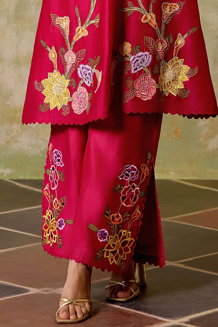 Fuchsia Chanderi Mosaic Thread Work Kurta Set by Chandrima at Pernia's Pop Up Shop