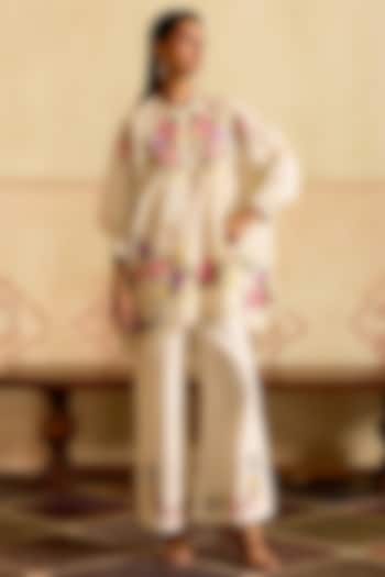 Ivory Chanderi Applique Work Kimono Tunic Set by Chandrima at Pernia's Pop Up Shop
