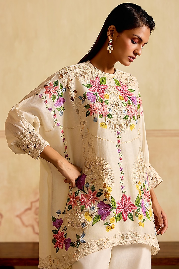 Ivory Chanderi Applique Work Kimono Tunic Set by Chandrima at Pernia's Pop Up Shop
