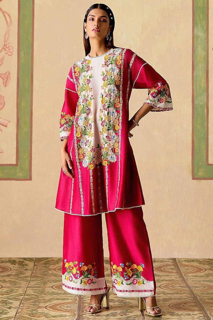 Fuchsia & Ivory Chanderi Thread Work Short Kurta Set by Chandrima at Pernia's Pop Up Shop