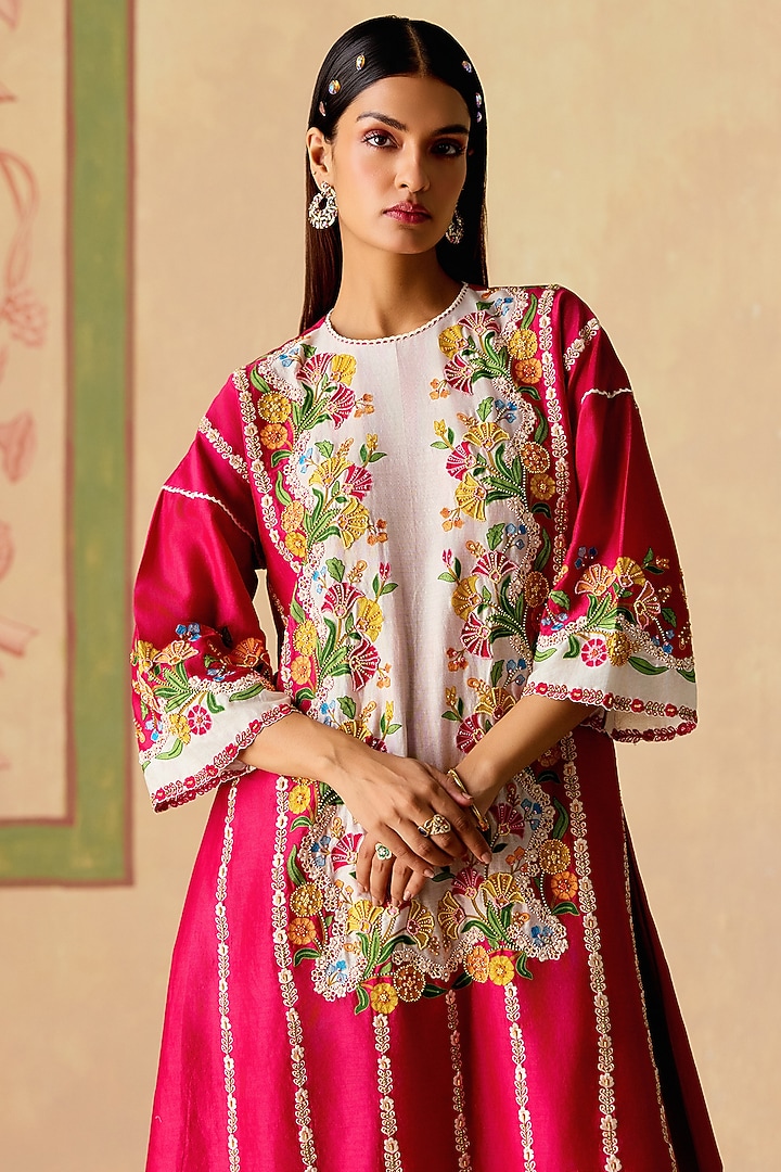 Fuchsia & Ivory Chanderi Thread Work Short Kurta Set by Chandrima at Pernia's Pop Up Shop