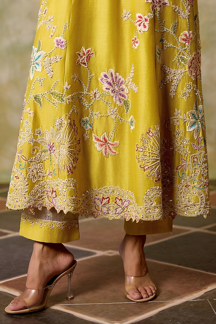 Yellow Chanderi Thread Work Flared Kurta Set by Chandrima at Pernia's Pop Up Shop