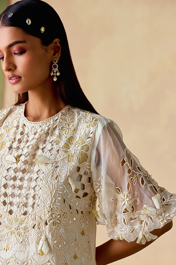 Ivory & Gold Chanderi Applique Work Kurta Set by Chandrima at Pernia's Pop Up Shop