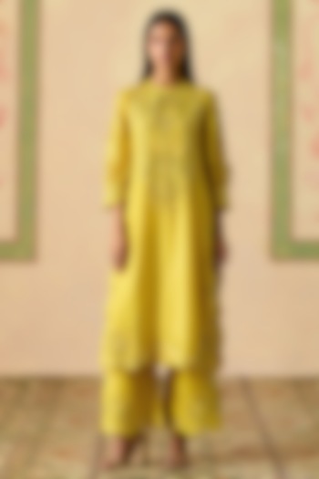 Yellow Chanderi 3D Floral Applique Kurta Set by Chandrima at Pernia's Pop Up Shop