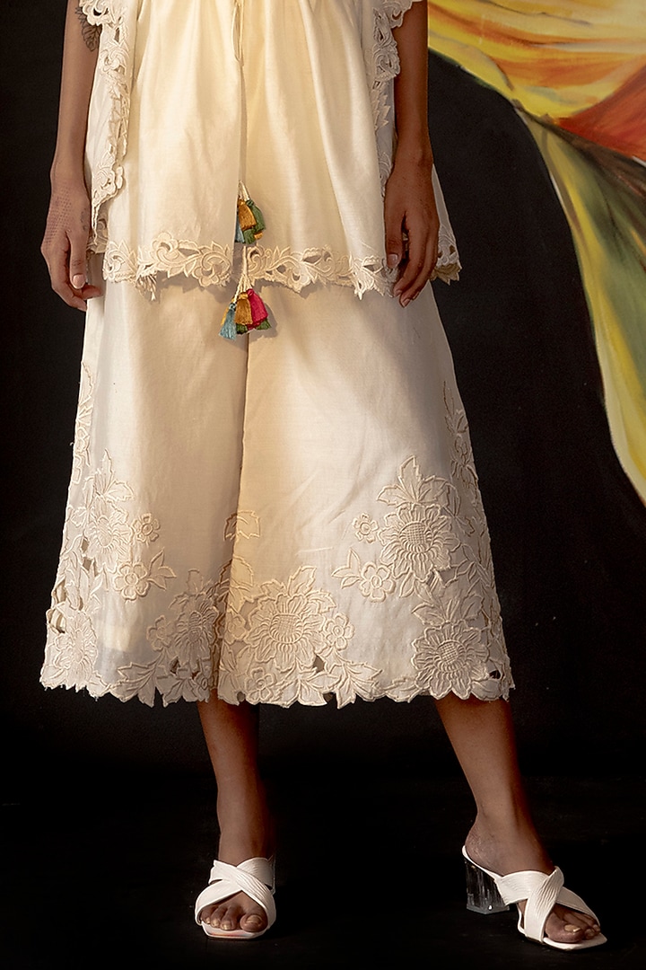 Ivory Chanderi Kaftan by Chandrima at Pernia's Pop Up Shop