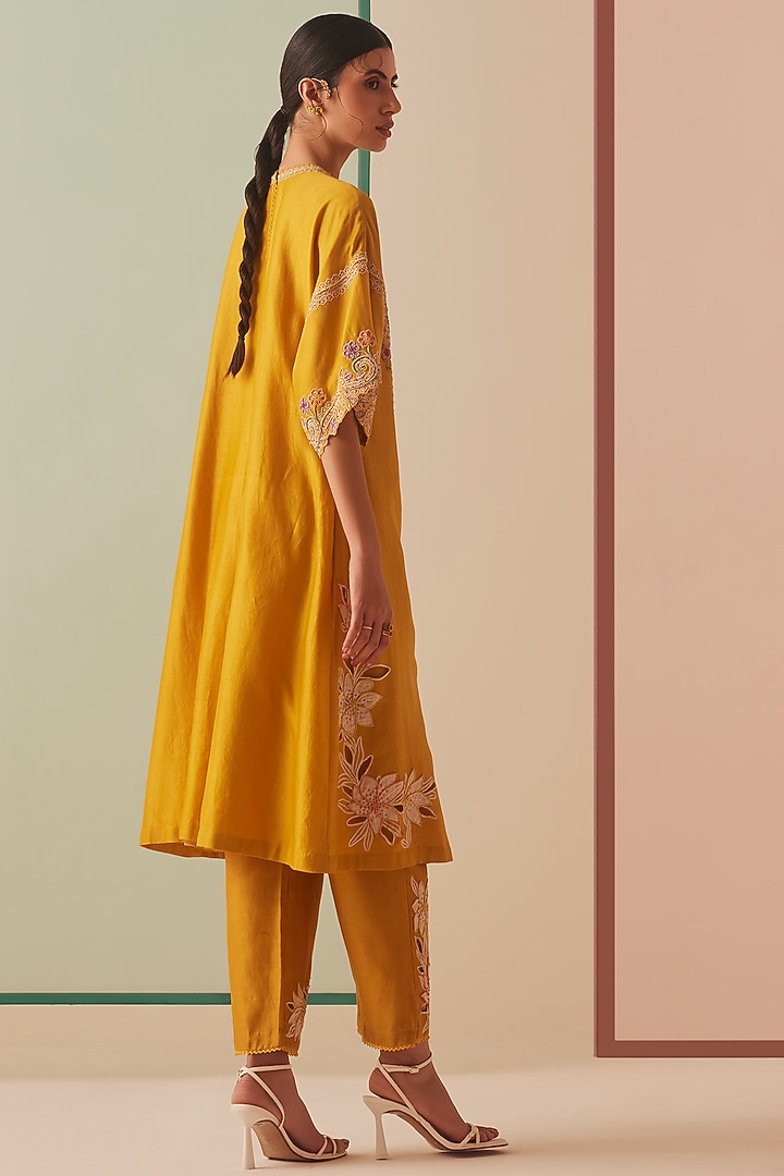Mustard Chanderi Embroidered Kurta Set by Chandrima at Pernia's Pop Up Shop