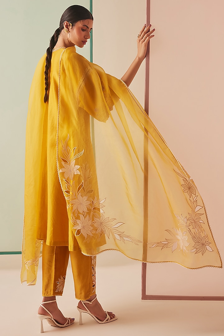 Mustard Silk Organza Embroidered Dupatta by Chandrima at Pernia's Pop Up Shop