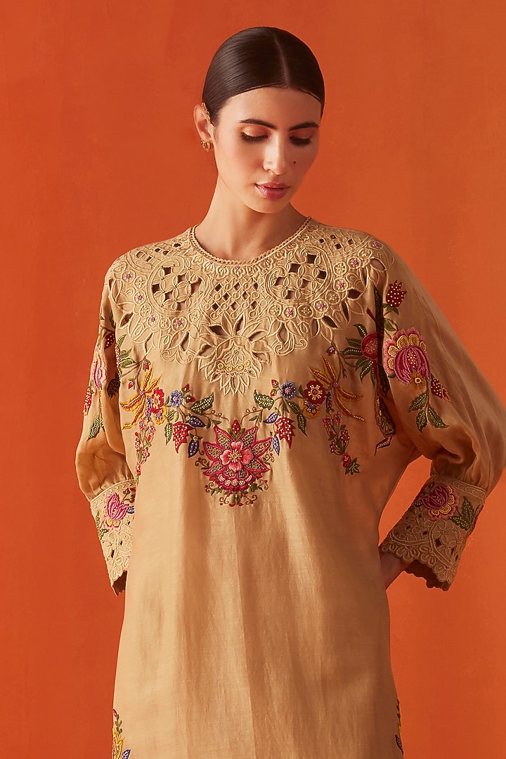 Beige Chanderi Embroidered Kurta Set by Chandrima at Pernia's Pop Up Shop