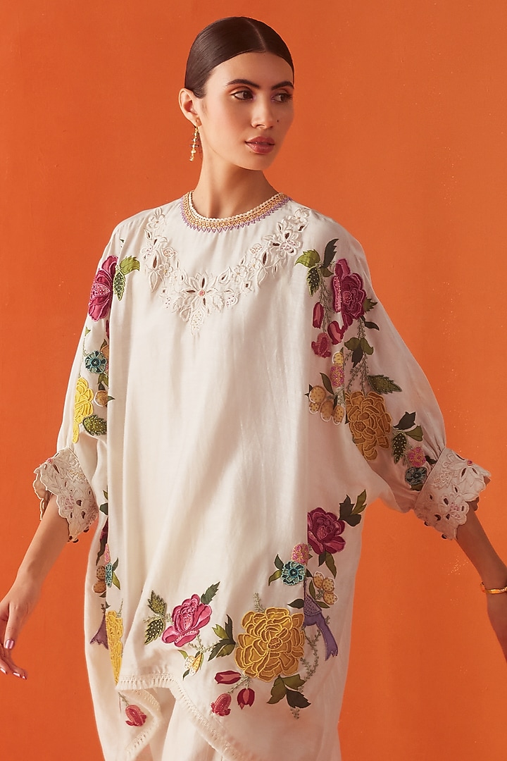 Ivory Chanderi Embroidered Tunic Set by Chandrima at Pernia's Pop Up Shop