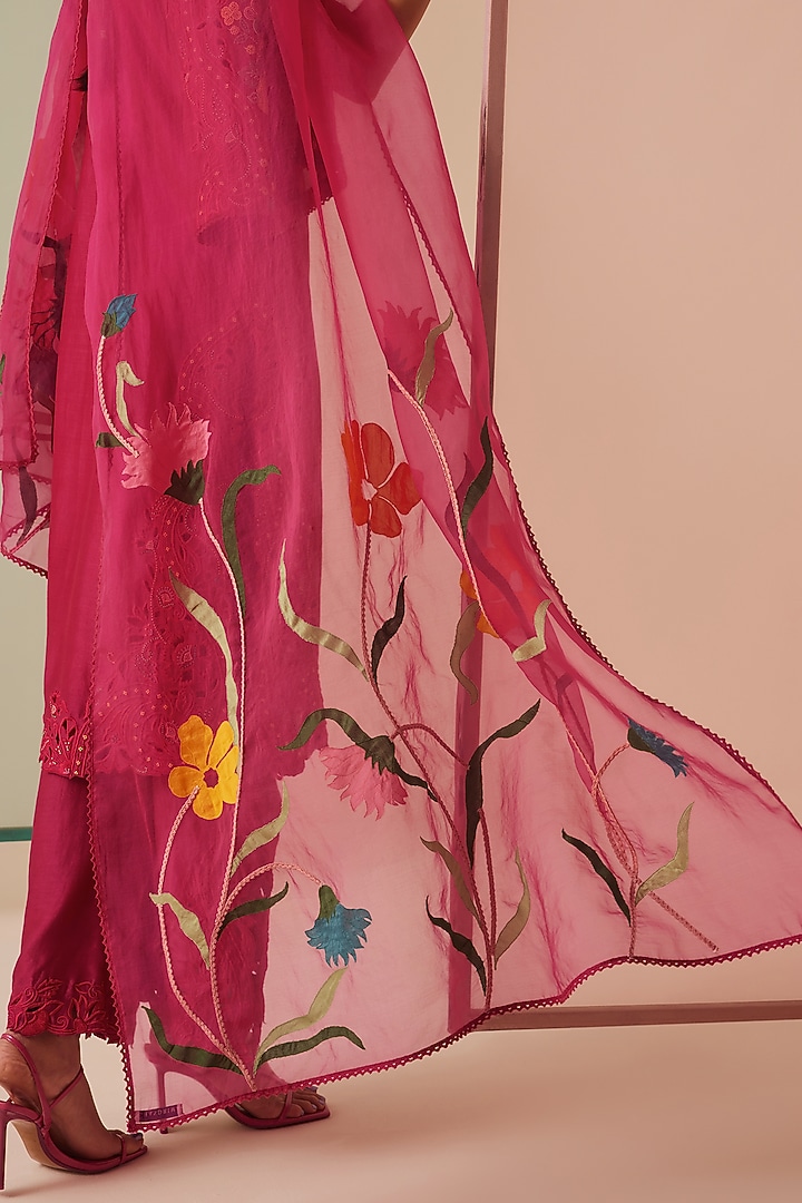 Fuchsia Silk Organza Embroidered Dupatta by Chandrima at Pernia's Pop Up Shop