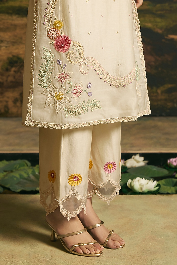 Ivory Silk Organza & Chanderi Floral Work Kurta Set by Chandrima at Pernia's Pop Up Shop