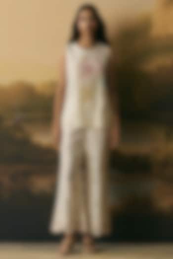 Ivory Chanderi Floral Work Tunic by Chandrima at Pernia's Pop Up Shop