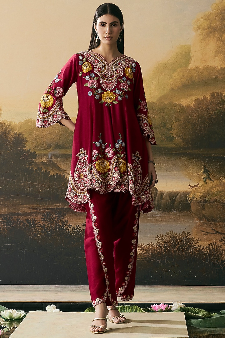 Cherry Red Chanderi Applique Work Short Kurta Set by Chandrima at Pernia's Pop Up Shop
