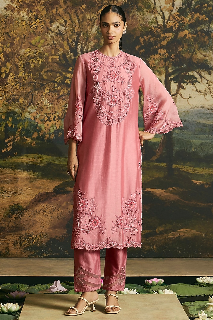 Pink Chanderi Cutwork Straight Kurta Set by Chandrima at Pernia's Pop Up Shop