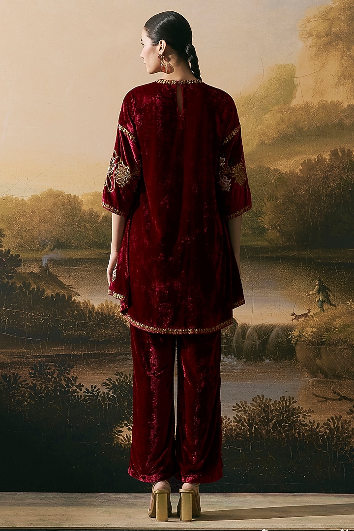 Cherry Red Velvet Floral Threadwork Embellished Short Kurta Set by Chandrima at Pernia's Pop Up Shop