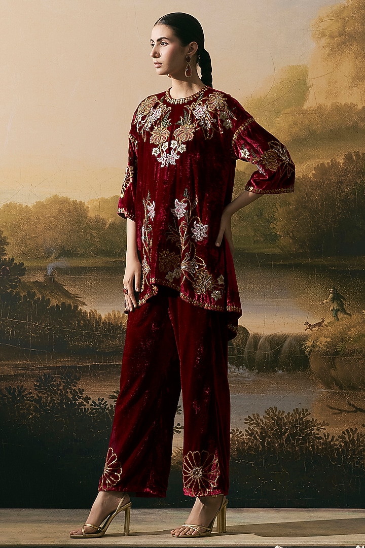 Cherry Red Velvet Floral Threadwork Embellished Short Kurta Set by Chandrima at Pernia's Pop Up Shop