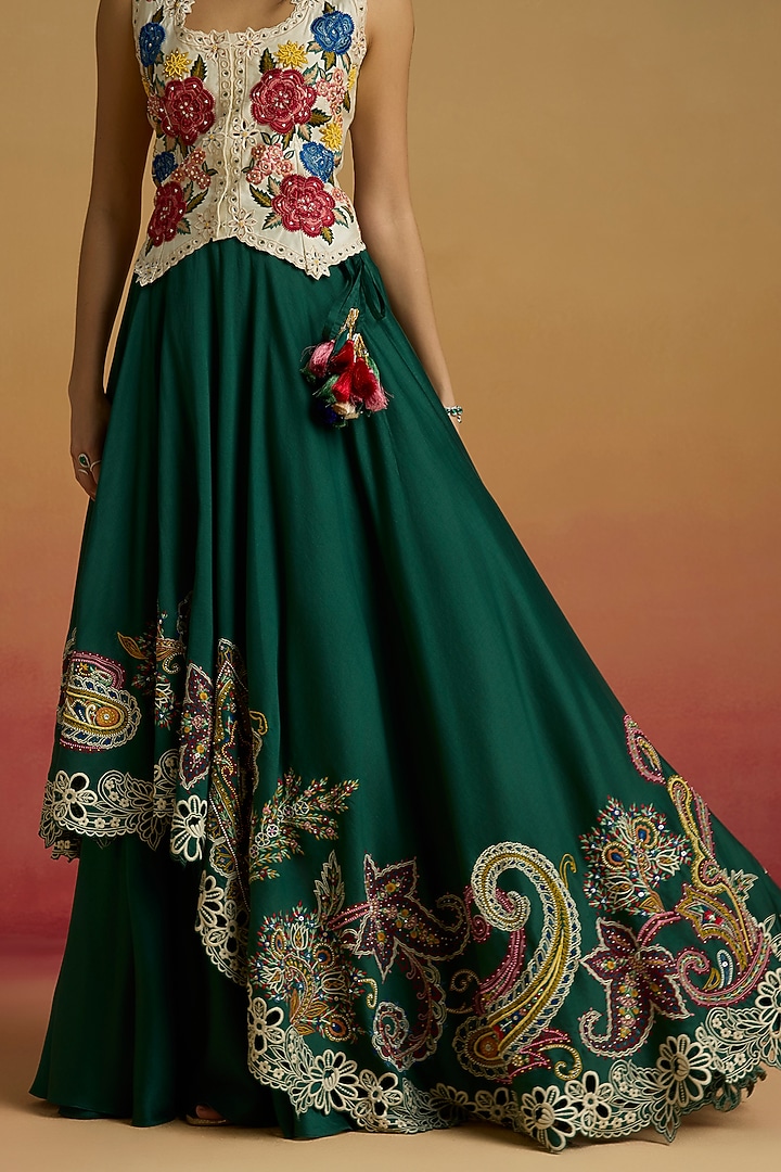 Emerald Green Chanderi Thread Work Wedding Lehenga by Chandrima at Pernia's Pop Up Shop