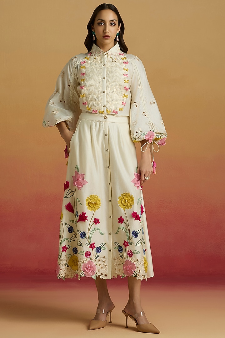 Ivory Chanderi 3D Floral Applique Work Skirt by Chandrima at Pernia's Pop Up Shop