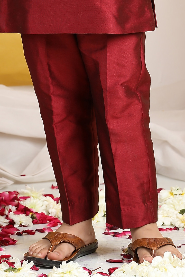 Maroon Silk Thread Embroidered Kurta Set For Boys by The Little celebs at Pernia's Pop Up Shop