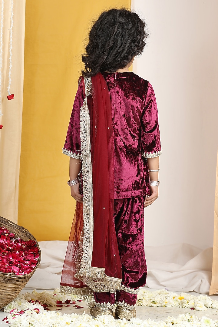 Maroon Velvet Pearl Work Kurta Set For Girls by The Little celebs at Pernia's Pop Up Shop