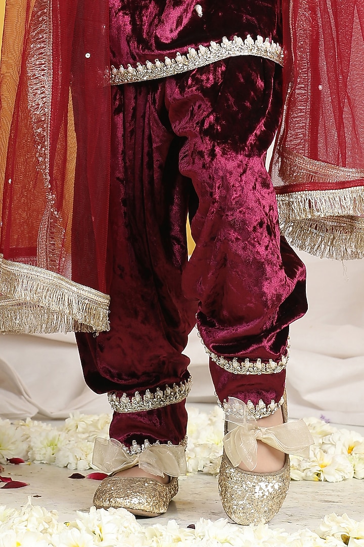 Maroon Velvet Pearl Work Kurta Set For Girls by The Little celebs at Pernia's Pop Up Shop