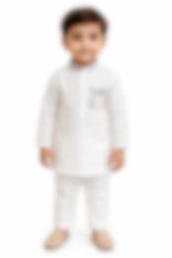 White Silk Blend Kurta Set For Boys by The Little celebs at Pernia's Pop Up Shop
