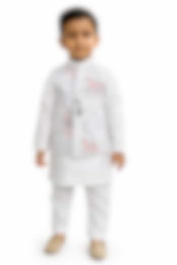 White Silk Blend Bundi Jacket Set For Boys by The Little celebs at Pernia's Pop Up Shop