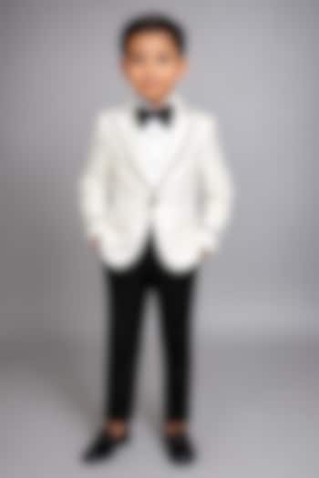 White & Black Japanese Crepe Tuxedo Set For Boys by The Little celebs at Pernia's Pop Up Shop