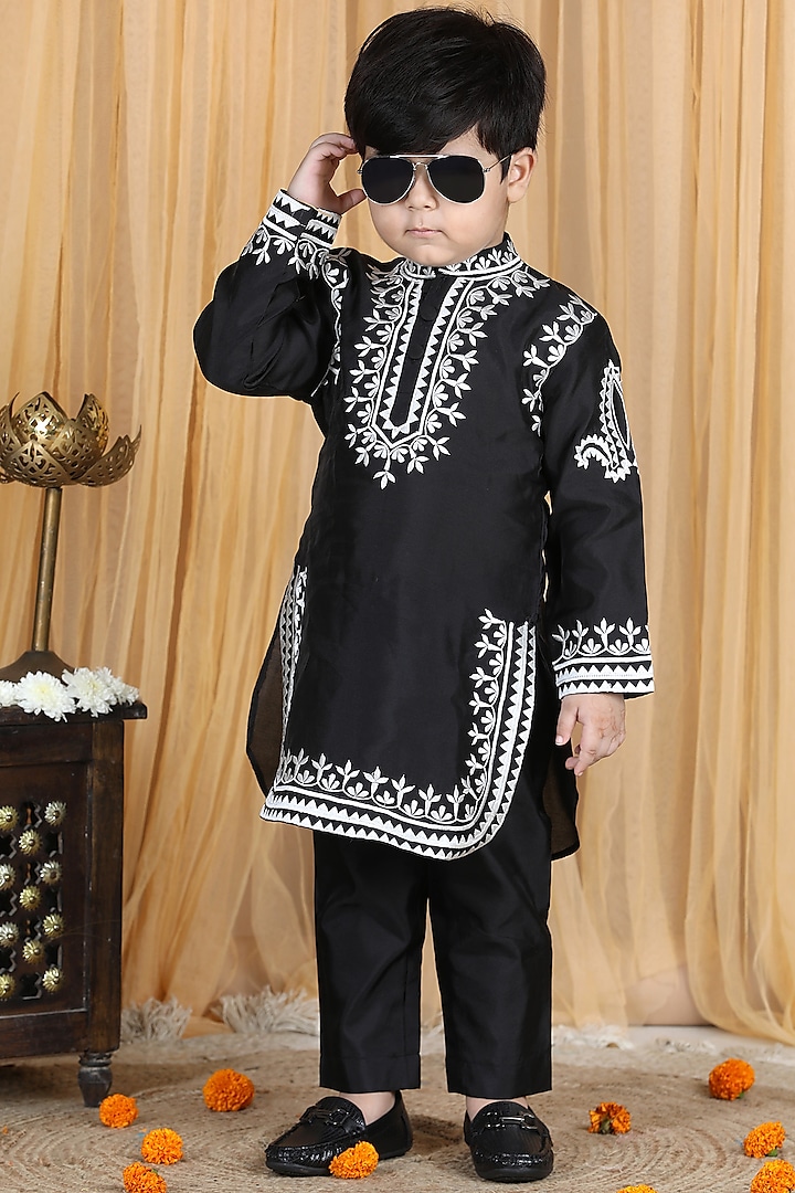 Black Embroidered Kurta Set For Boys by The Little celebs