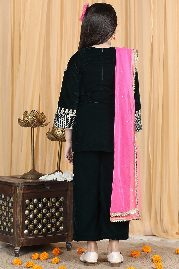 Black Velvet Embroidered Kurta Set For Girls by The Little celebs at Pernia's Pop Up Shop