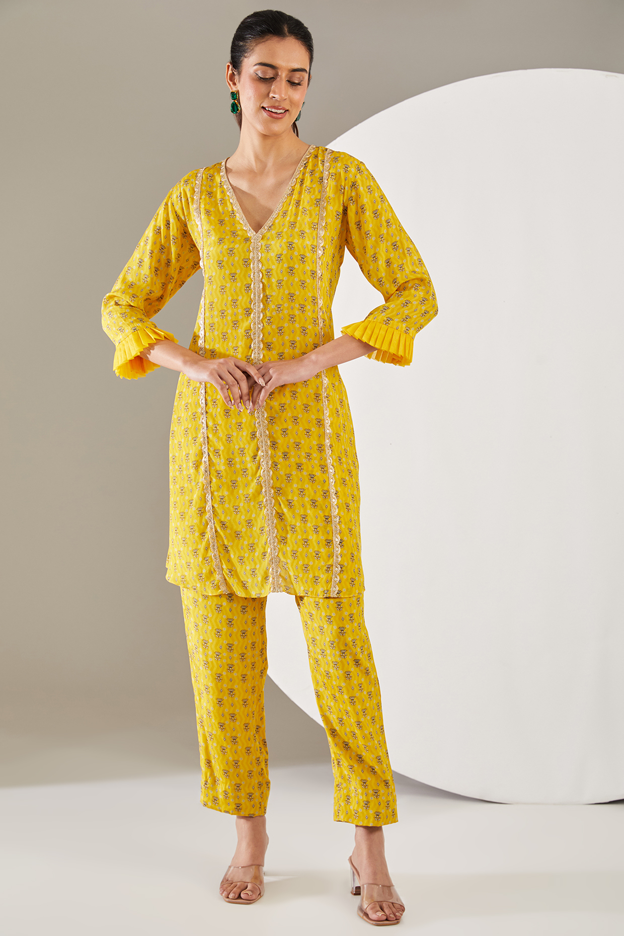 Yellow Crepe Boota Printed & Sequins Embroidered Kurta Set by Chhavvi Aggarwal at Pernia's Pop Up Shop