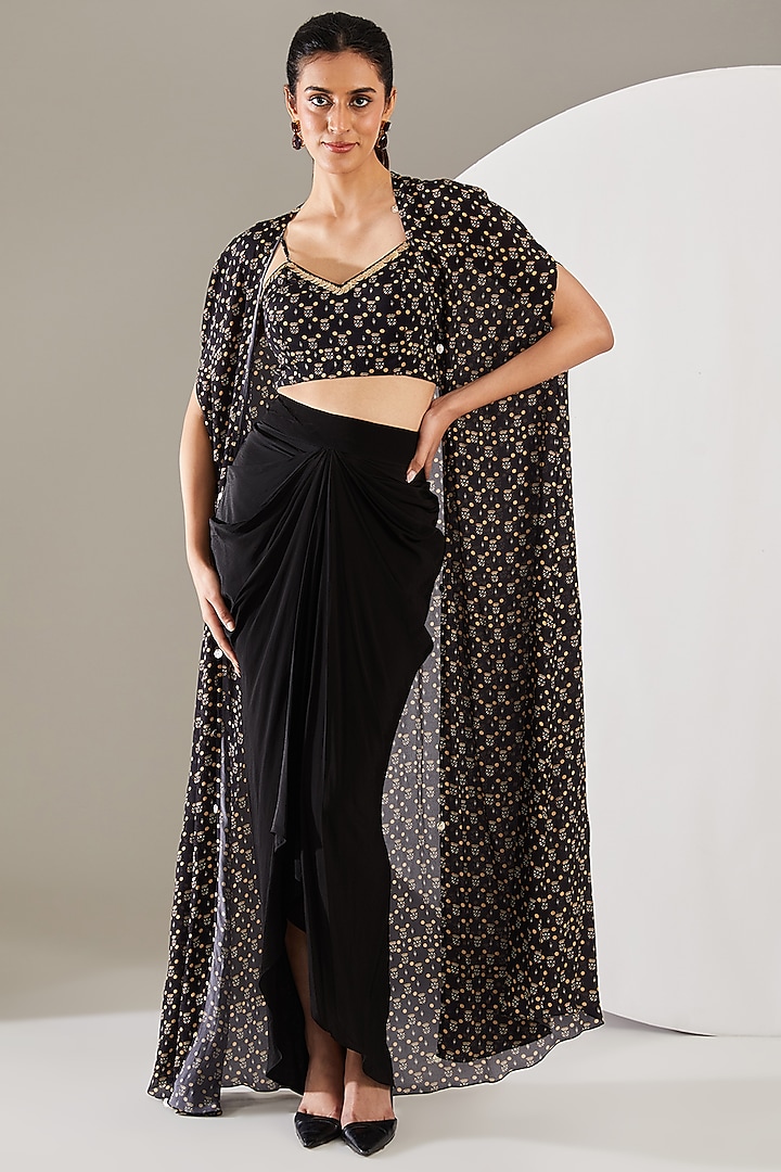 Black Crepe Boota Printed Cape Set by Chhavvi Aggarwal at Pernia's Pop Up Shop