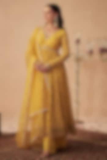 Yellow Georgette Printed & Embroidered Wedding Anarkali Set by Chhavvi Aggarwal at Pernia's Pop Up Shop