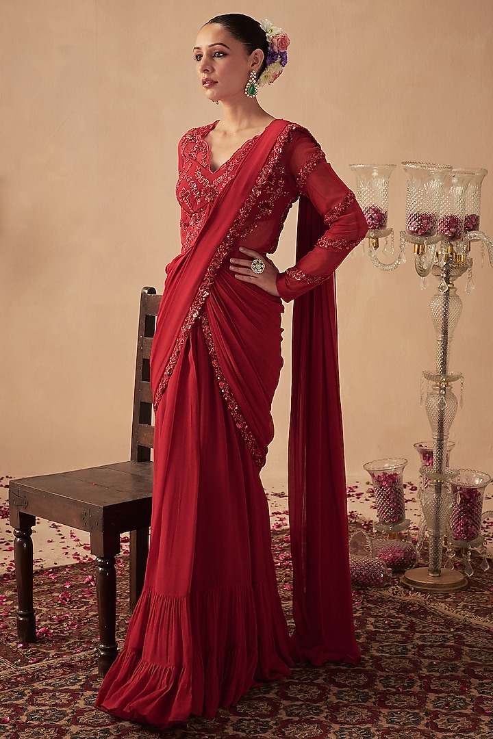 Red Georgette Hand Embroidered Pre-Draped Wedding Saree Set by Chhavvi Aggarwal at Pernia's Pop Up Shop