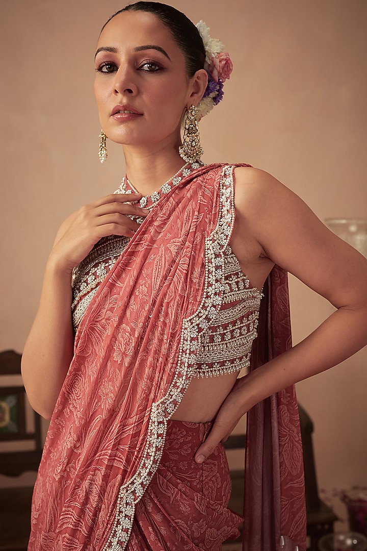 Coral Georgette Printed & Embroidered Wedding Saree Set by Chhavvi Aggarwal at Pernia's Pop Up Shop
