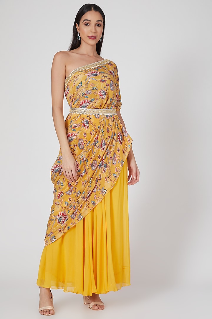 Yellow Printed Palazzo Pant Set With Belt by Chhavvi Aggarwal