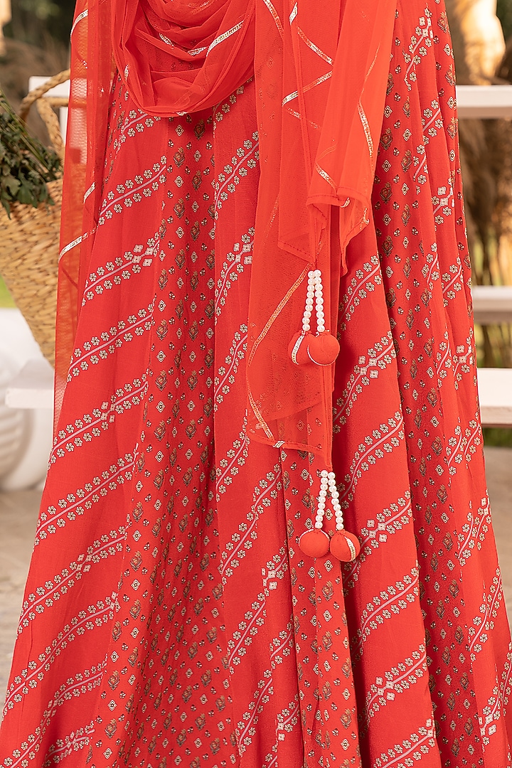 Red Crepe Printed Wedding Lehenga Set by Chhavvi Aggarwal at Pernia's Pop Up Shop