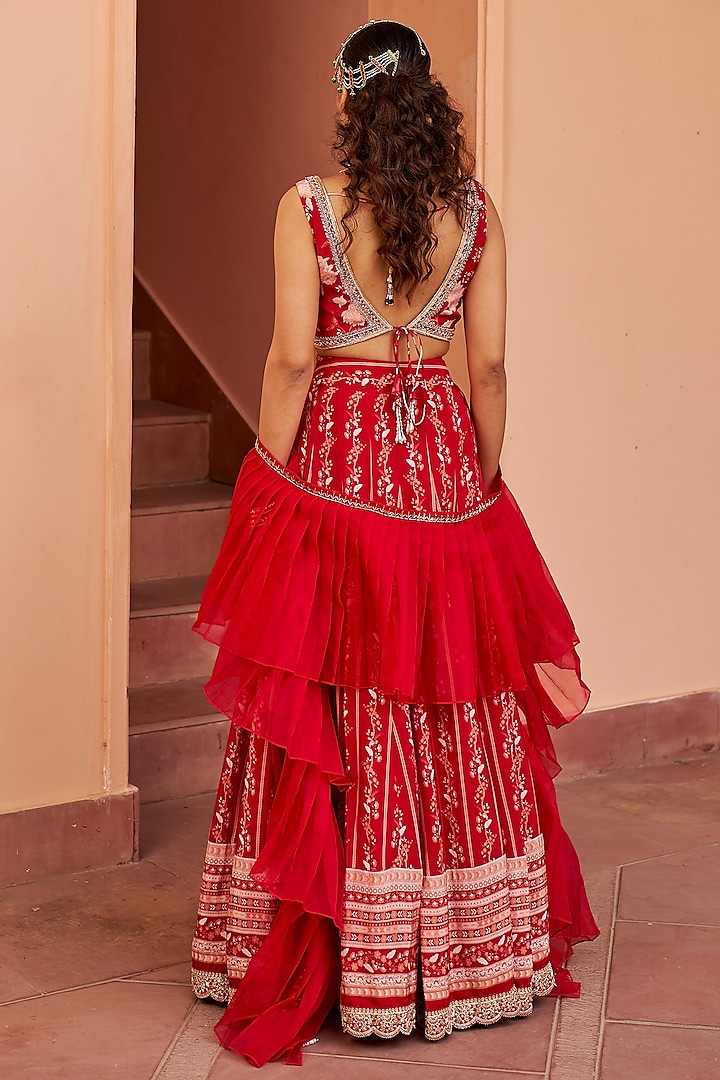 Red Georgette Printed Wedding Lehenga Set by Chhavvi Aggarwal at Pernia's Pop Up Shop