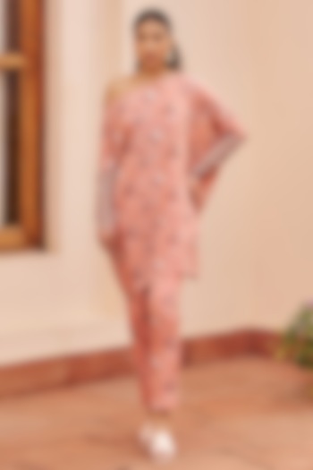 Peach Crepe Embroidered & Printed One-Shoulder Kurta Set by Chhavvi Aggarwal at Pernia's Pop Up Shop
