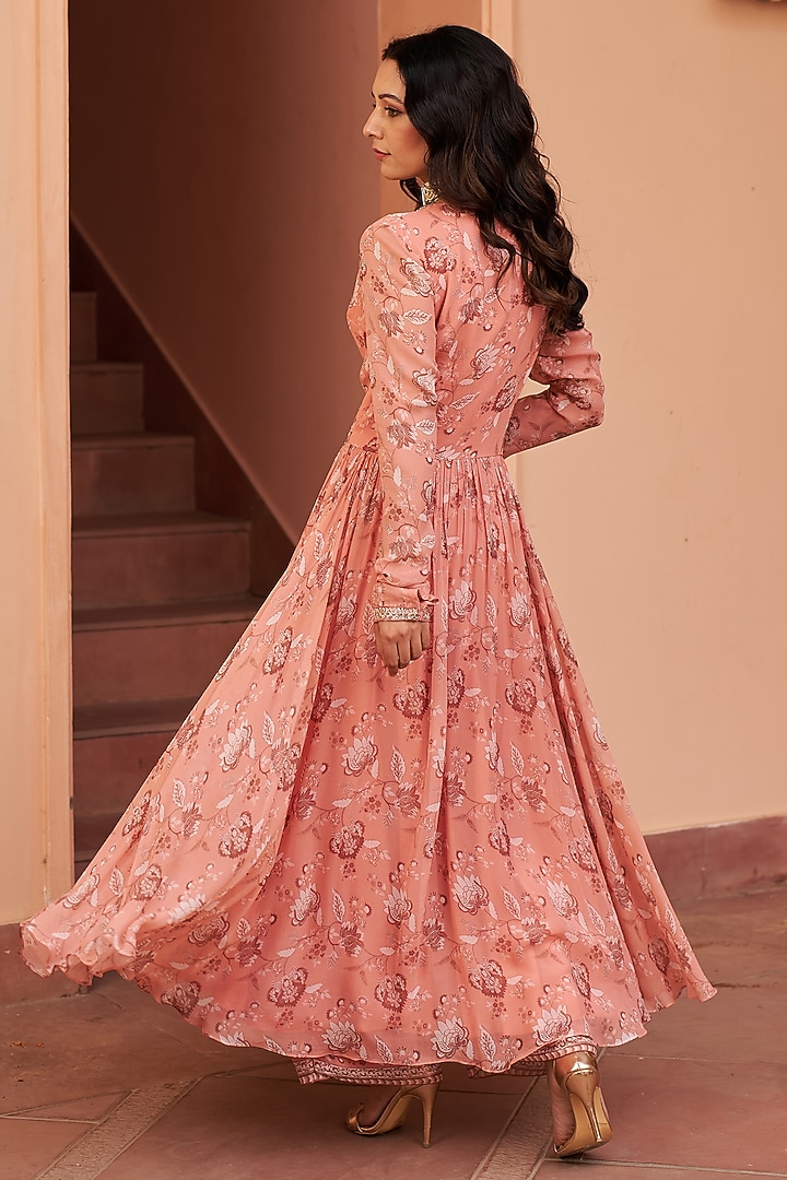 Peach Georgette Printed & Hand Embroidered Kurta Set by Chhavvi Aggarwal at Pernia's Pop Up Shop