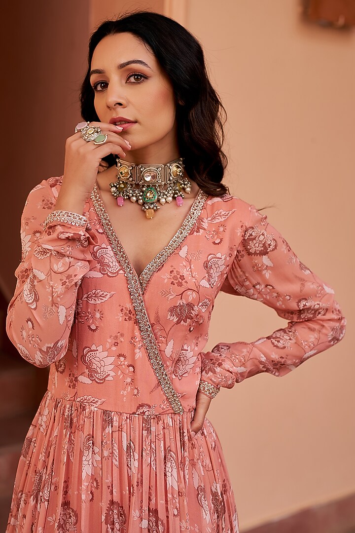 Peach Georgette Printed & Hand Embroidered Kurta Set by Chhavvi Aggarwal at Pernia's Pop Up Shop