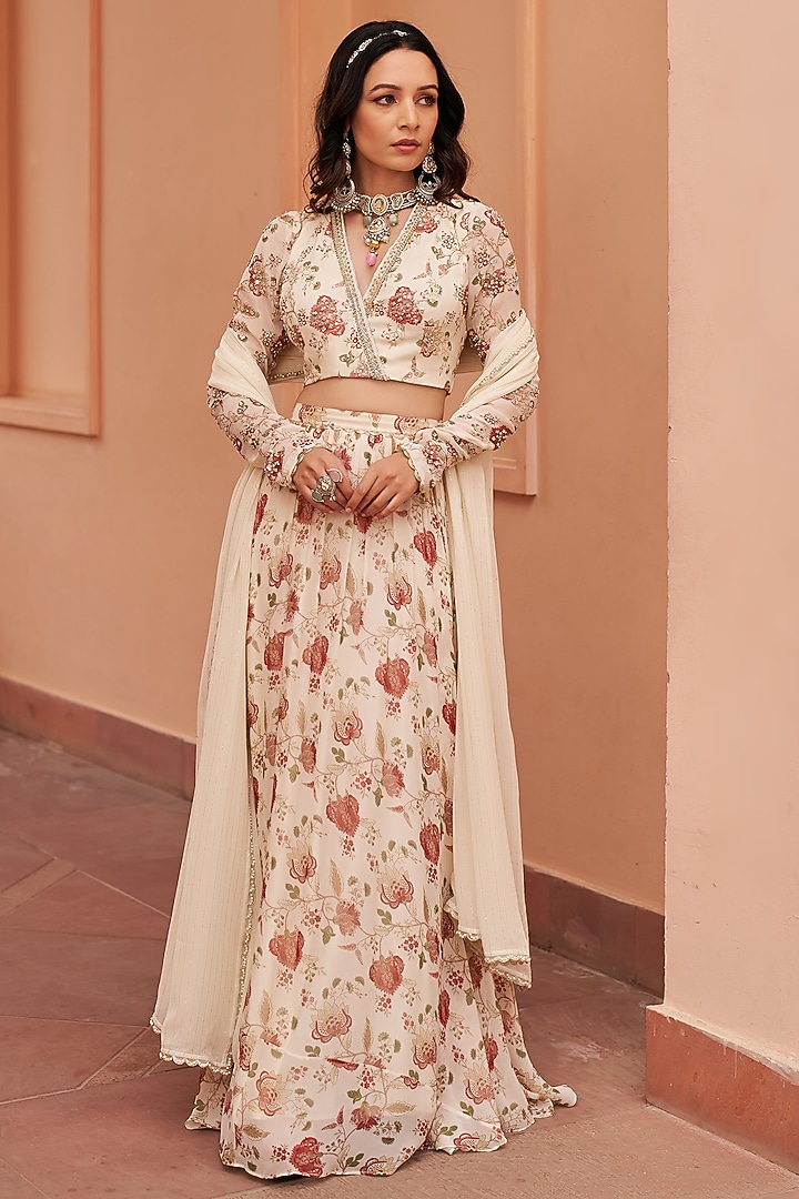Ivory Georgette Floral Printed Wedding Lehenga Set by Chhavvi Aggarwal at Pernia's Pop Up Shop